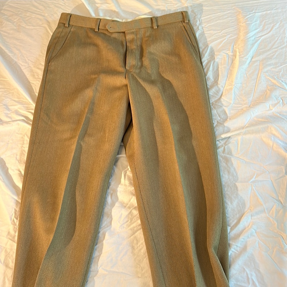 Brooks brothers men’s wool pants (great condition)